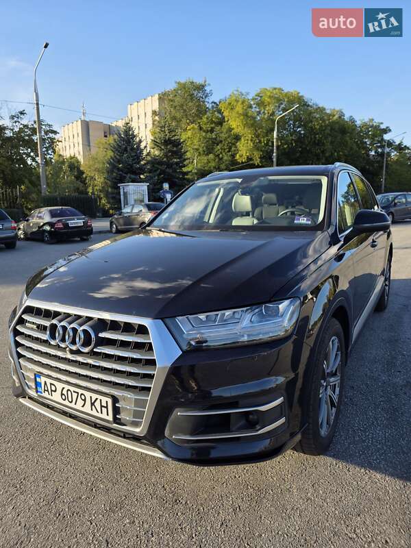 Внедорожник / Кроссовер Audi Q7 2017 в Запорожье