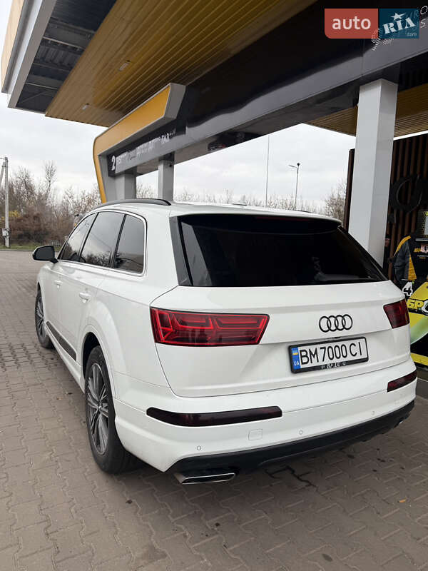 Позашляховик / Кросовер Audi Q7 2017 в Полтаві