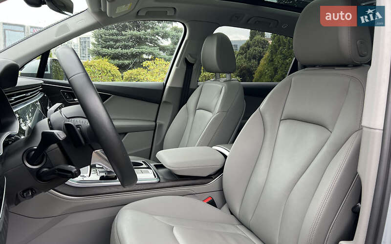 Внедорожник / Кроссовер Audi Q7 2022 в Львове