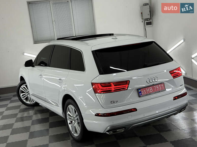 Внедорожник / Кроссовер Audi Q7 2018 в Трускавце