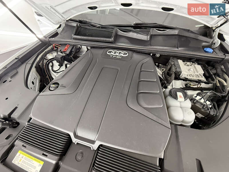 Внедорожник / Кроссовер Audi Q7 2018 в Трускавце