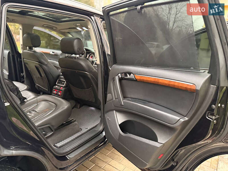 Позашляховик / Кросовер Audi Q7 2010 в Кам'янець-Подільському