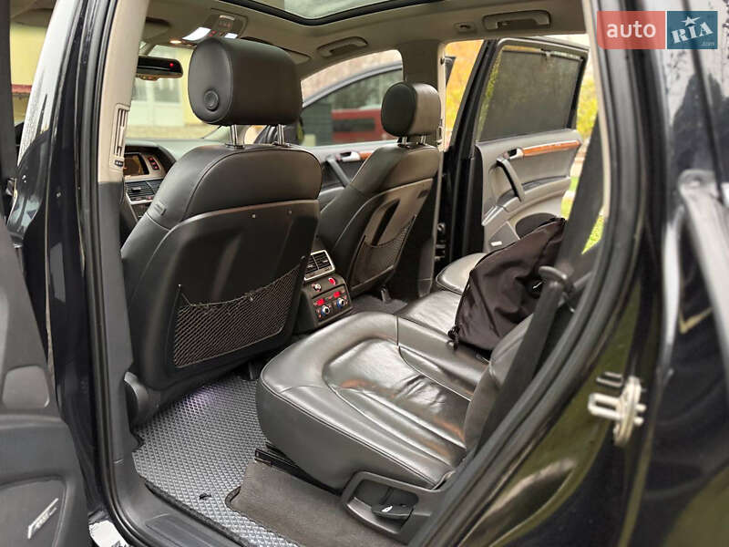 Позашляховик / Кросовер Audi Q7 2010 в Кам'янець-Подільському