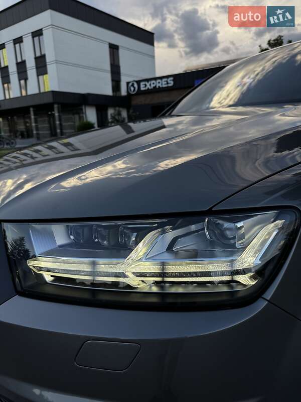 Внедорожник / Кроссовер Audi Q7 2017 в Виноградове