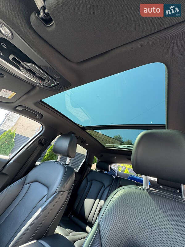 Внедорожник / Кроссовер Audi Q7 2017 в Черкассах