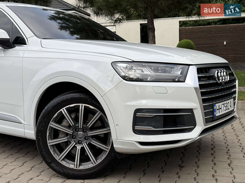 Позашляховик / Кросовер Audi Q7 2018 в Одесі