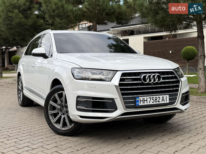 Позашляховик / Кросовер Audi Q7 2018 в Одесі