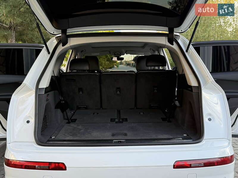 Позашляховик / Кросовер Audi Q7 2018 в Одесі