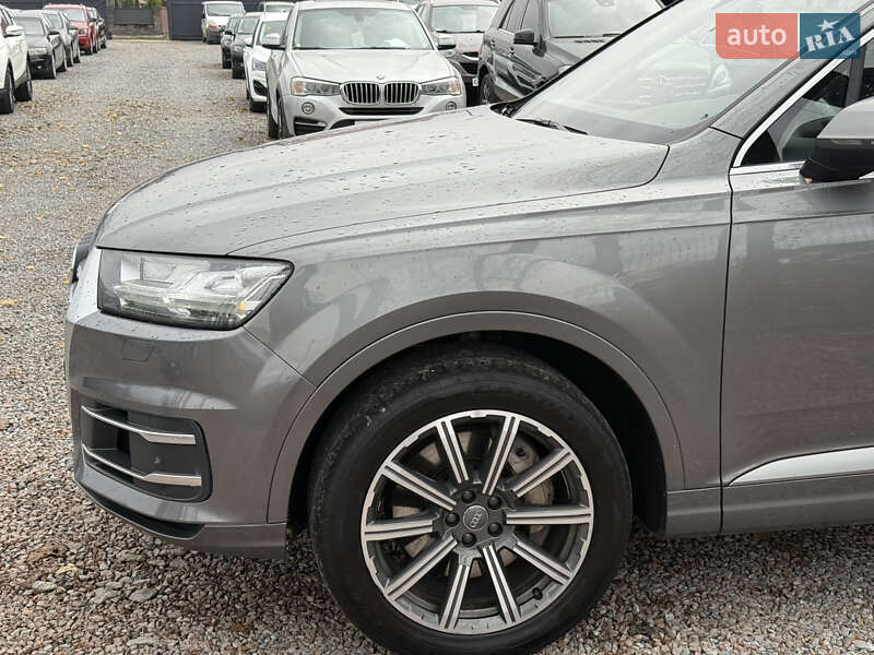 Позашляховик / Кросовер Audi Q7 2016 в Стрию