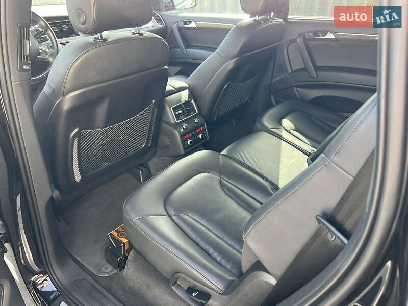 Позашляховик / Кросовер Audi Q7 2014 в Самборі