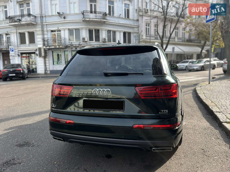 Внедорожник / Кроссовер Audi Q7 2017 в Одессе