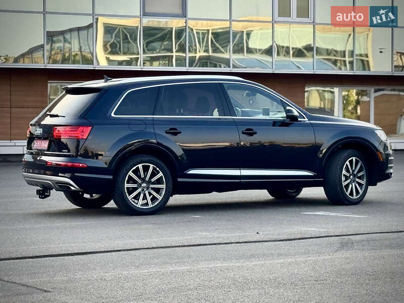 Внедорожник / Кроссовер Audi Q7 2018 в Киеве