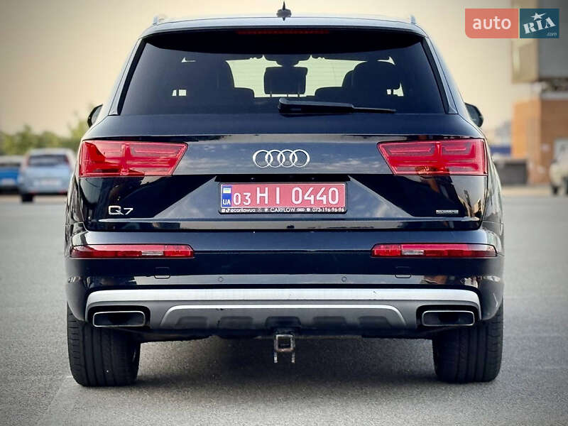 Внедорожник / Кроссовер Audi Q7 2018 в Киеве
