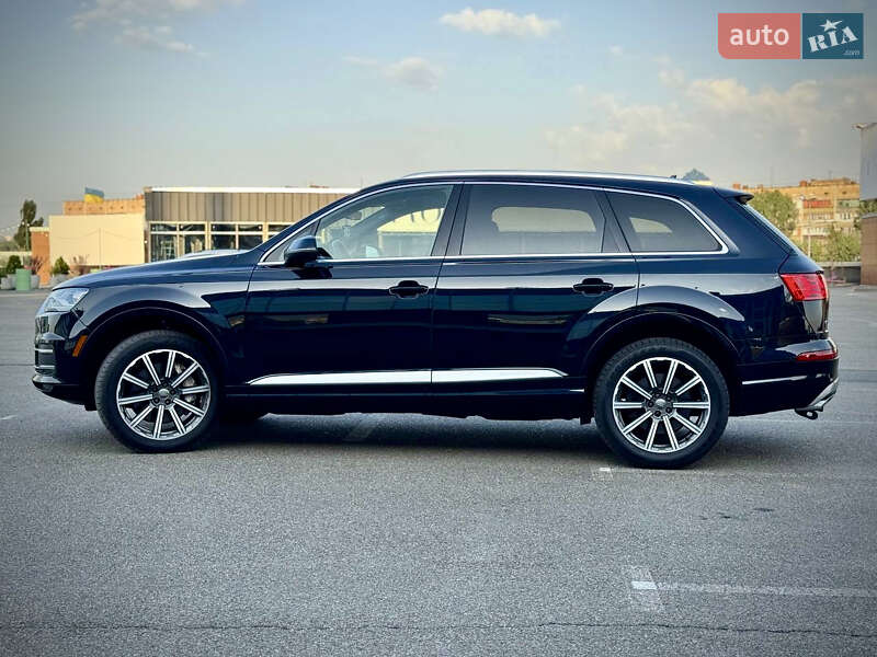Внедорожник / Кроссовер Audi Q7 2018 в Киеве
