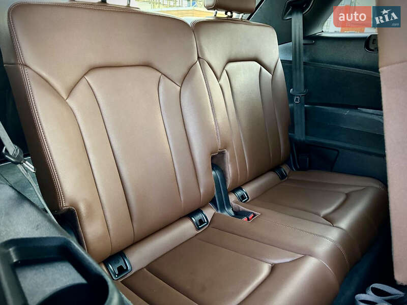 Внедорожник / Кроссовер Audi Q7 2018 в Киеве