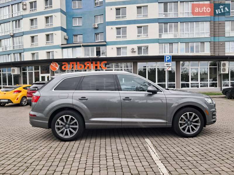 Внедорожник / Кроссовер Audi Q7 2016 в Ивано-Франковске