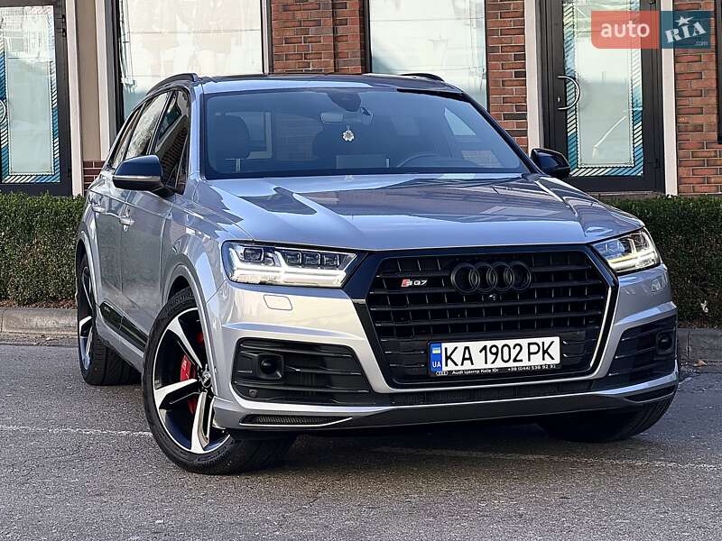 Позашляховик / Кросовер Audi Q7 2017 в Києві