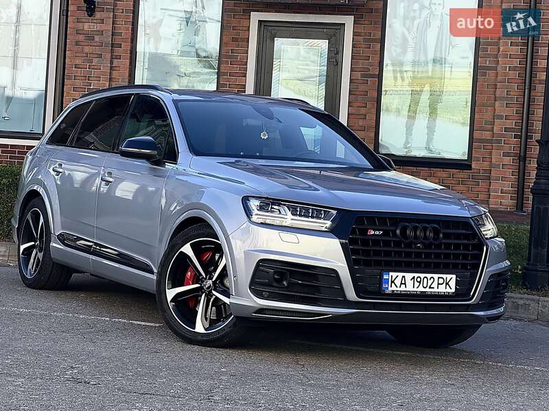 Позашляховик / Кросовер Audi Q7 2017 в Києві