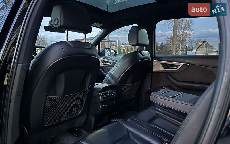 Позашляховик / Кросовер Audi Q7 2015 в Коломиї