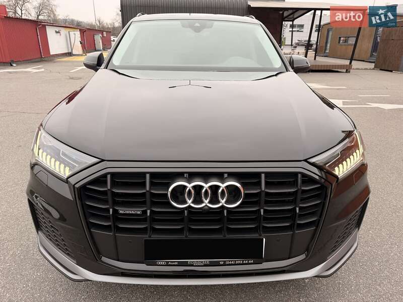 Позашляховик / Кросовер Audi Q7 2022 в Києві фото 28 Позашляховик / Кросовер Audi Q7 2022 в Києві