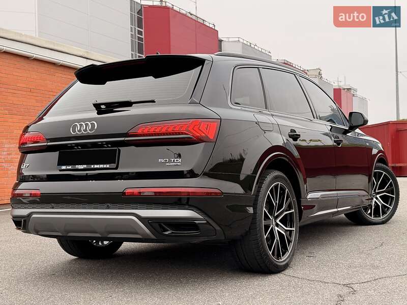 Позашляховик / Кросовер Audi Q7 2022 в Києві фото 5 Позашляховик / Кросовер Audi Q7 2022 в Києві