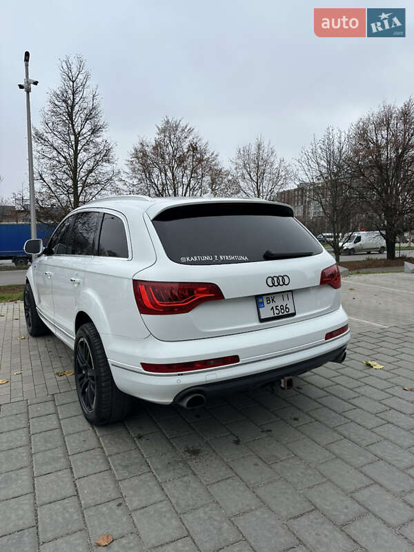Внедорожник / Кроссовер Audi Q7 2014 в Ровно