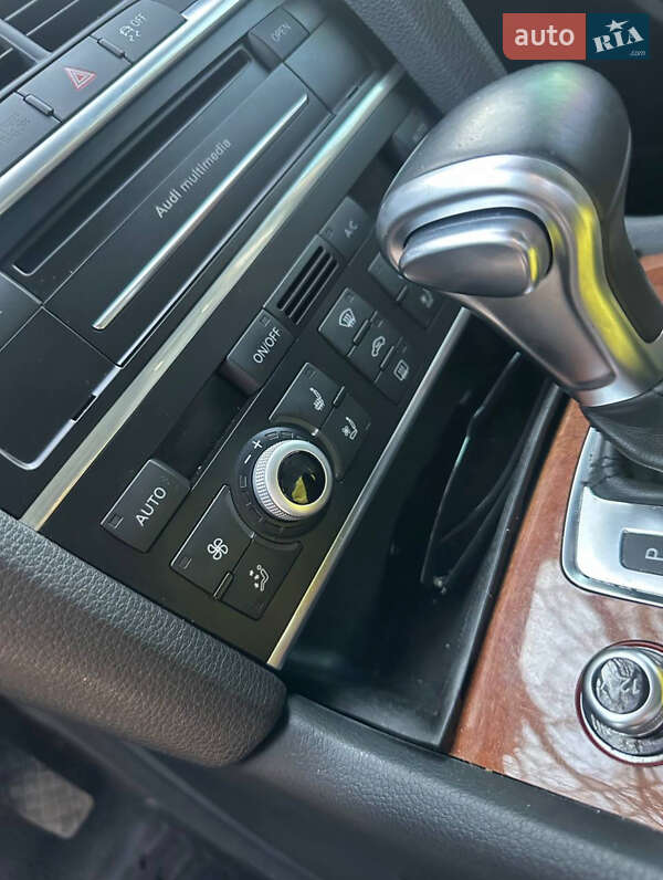 Внедорожник / Кроссовер Audi Q7 2014 в Ровно