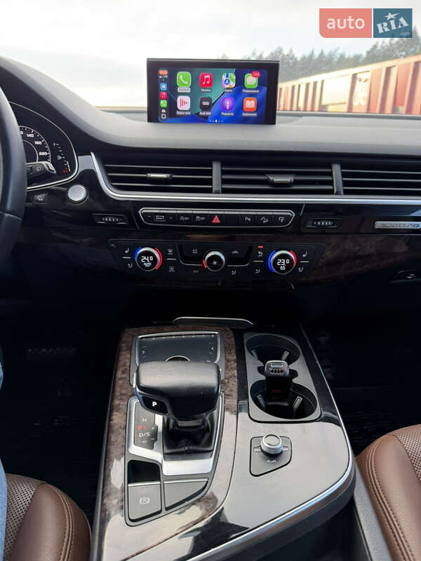 Позашляховик / Кросовер Audi Q7 2017 в Львові