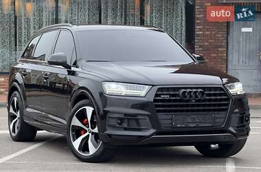 Позашляховик / Кросовер Audi Q7 2016 в Києві