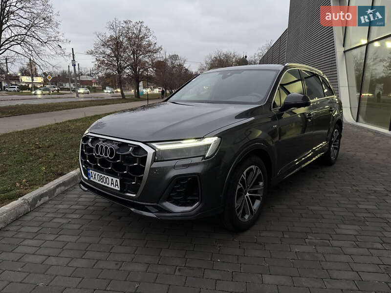Внедорожник / Кроссовер Audi Q7 2024 в Харькове