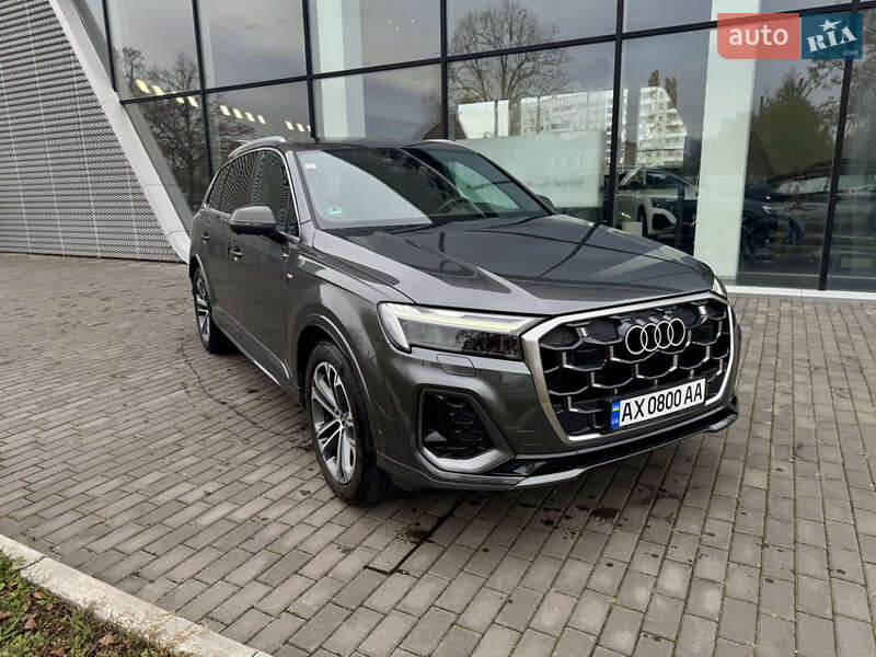 Внедорожник / Кроссовер Audi Q7 2024 в Харькове