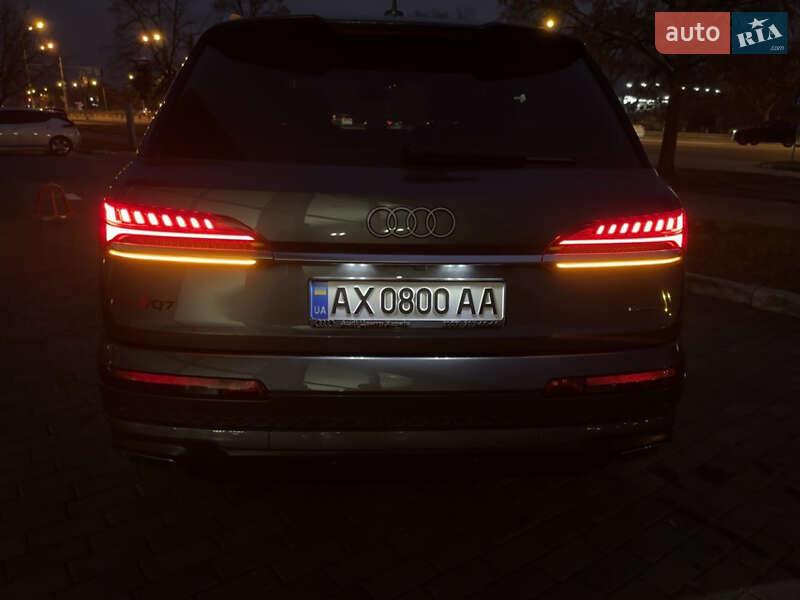 Внедорожник / Кроссовер Audi Q7 2024 в Харькове