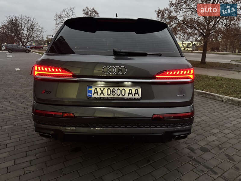 Внедорожник / Кроссовер Audi Q7 2024 в Харькове