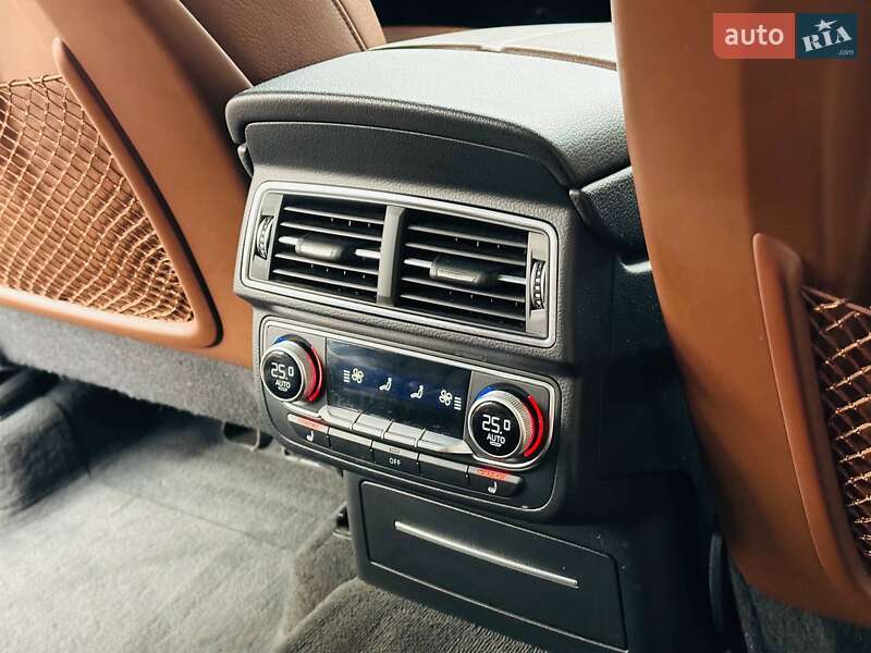 Внедорожник / Кроссовер Audi Q7 2016 в Днепре