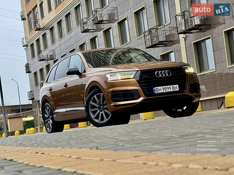 Внедорожник / Кроссовер Audi Q7 2017 в Одессе