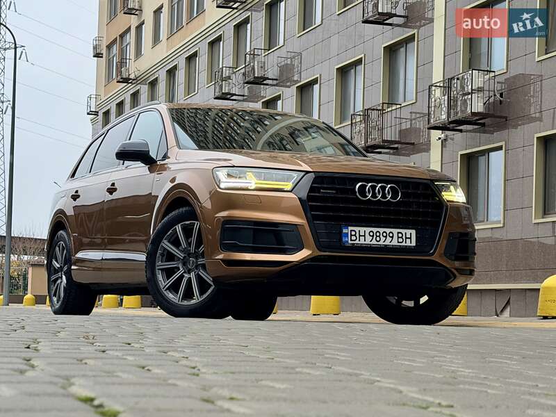 Внедорожник / Кроссовер Audi Q7 2017 в Одессе