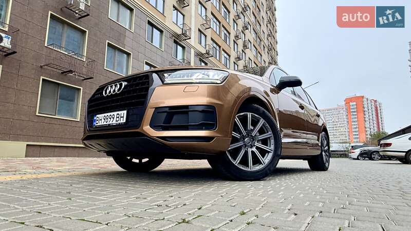 Внедорожник / Кроссовер Audi Q7 2017 в Одессе