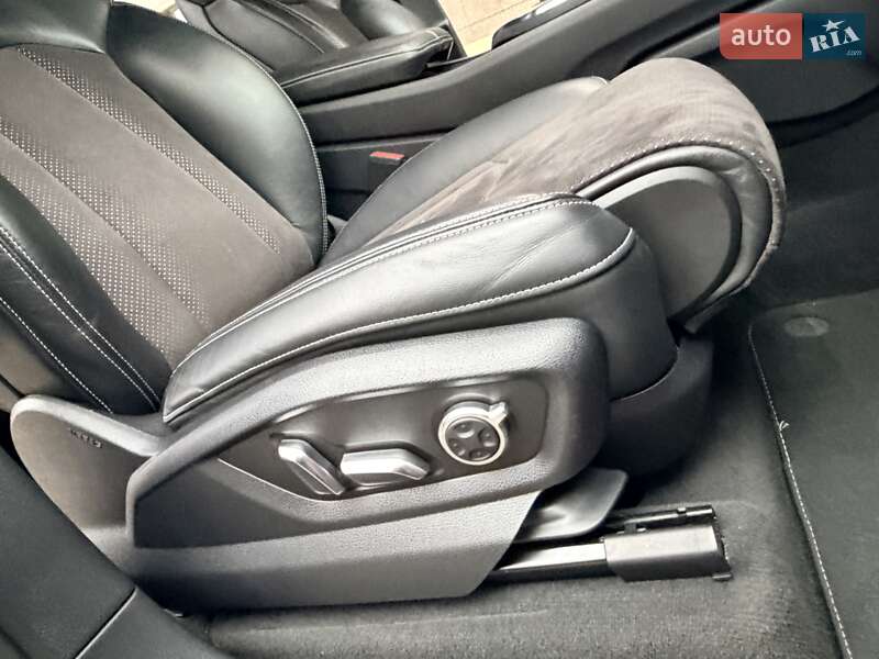 Внедорожник / Кроссовер Audi Q7 2017 в Одессе