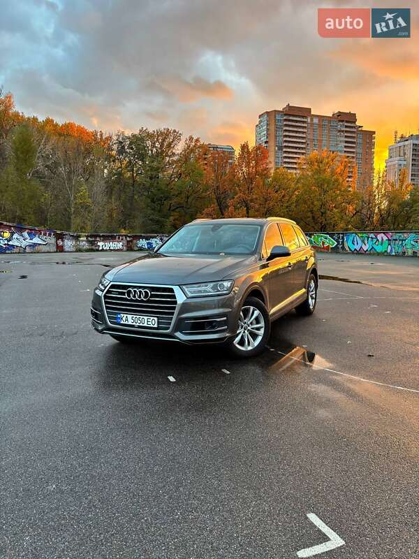 Позашляховик / Кросовер Audi Q7 2018 в Києві