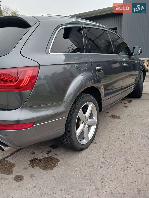 Позашляховик / Кросовер Audi Q7 2014 в Харкові