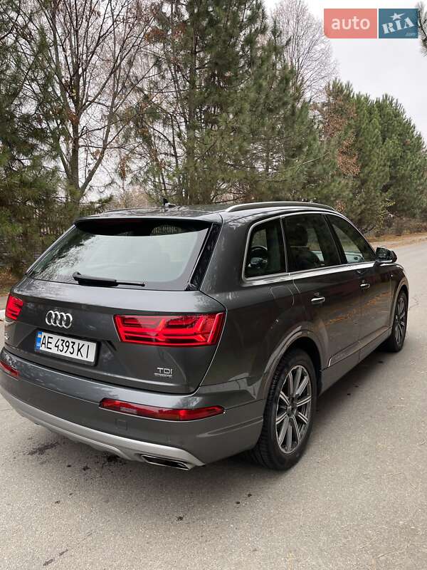 Позашляховик / Кросовер Audi Q7 2016 в Дніпрі фото 8 Позашляховик / Кросовер Audi Q7 2016 в Дніпрі