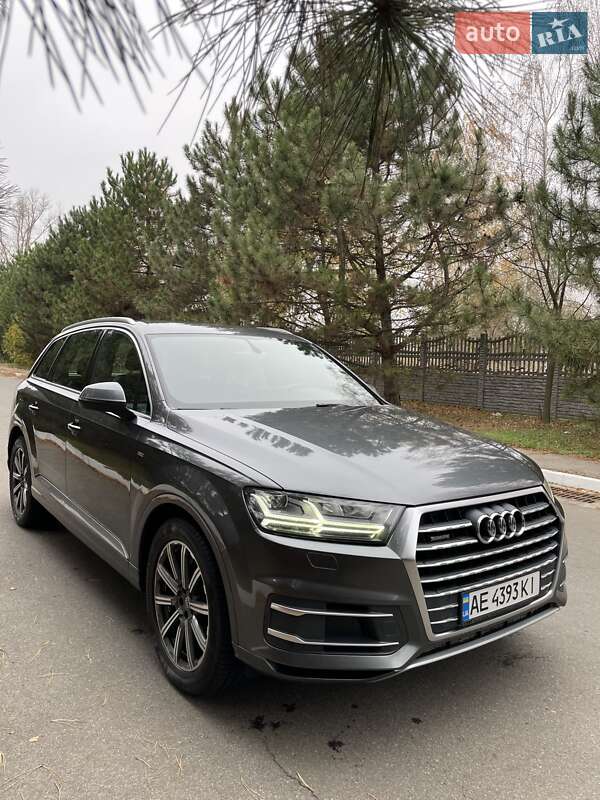 Позашляховик / Кросовер Audi Q7 2016 в Дніпрі фото 10 Позашляховик / Кросовер Audi Q7 2016 в Дніпрі
