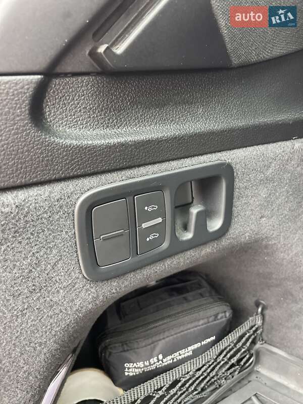 Позашляховик / Кросовер Audi Q7 2016 в Дніпрі фото 19 Позашляховик / Кросовер Audi Q7 2016 в Дніпрі