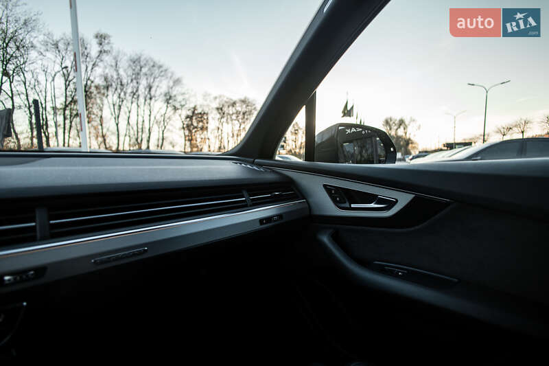 Позашляховик / Кросовер Audi Q7 2017 в Львові фото 23 Позашляховик / Кросовер Audi Q7 2017 в Львові