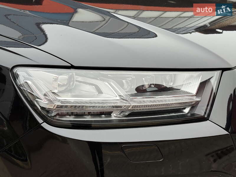 Позашляховик / Кросовер Audi Q7 2018 в Львові