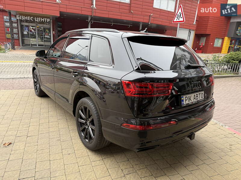 Позашляховик / Кросовер Audi Q7 2018 в Львові