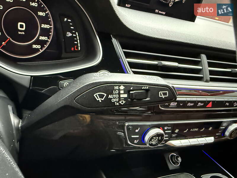 Позашляховик / Кросовер Audi Q7 2018 в Львові
