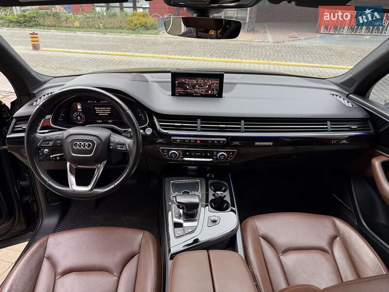 Позашляховик / Кросовер Audi Q7 2018 в Львові