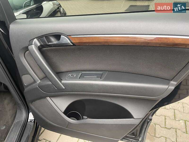 Позашляховик / Кросовер Audi Q7 2006 в Чернівцях фото 31 Позашляховик / Кросовер Audi Q7 2006 в Чернівцях
