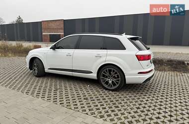 Внедорожник / Кроссовер Audi Q7 2017 в Хмельницком